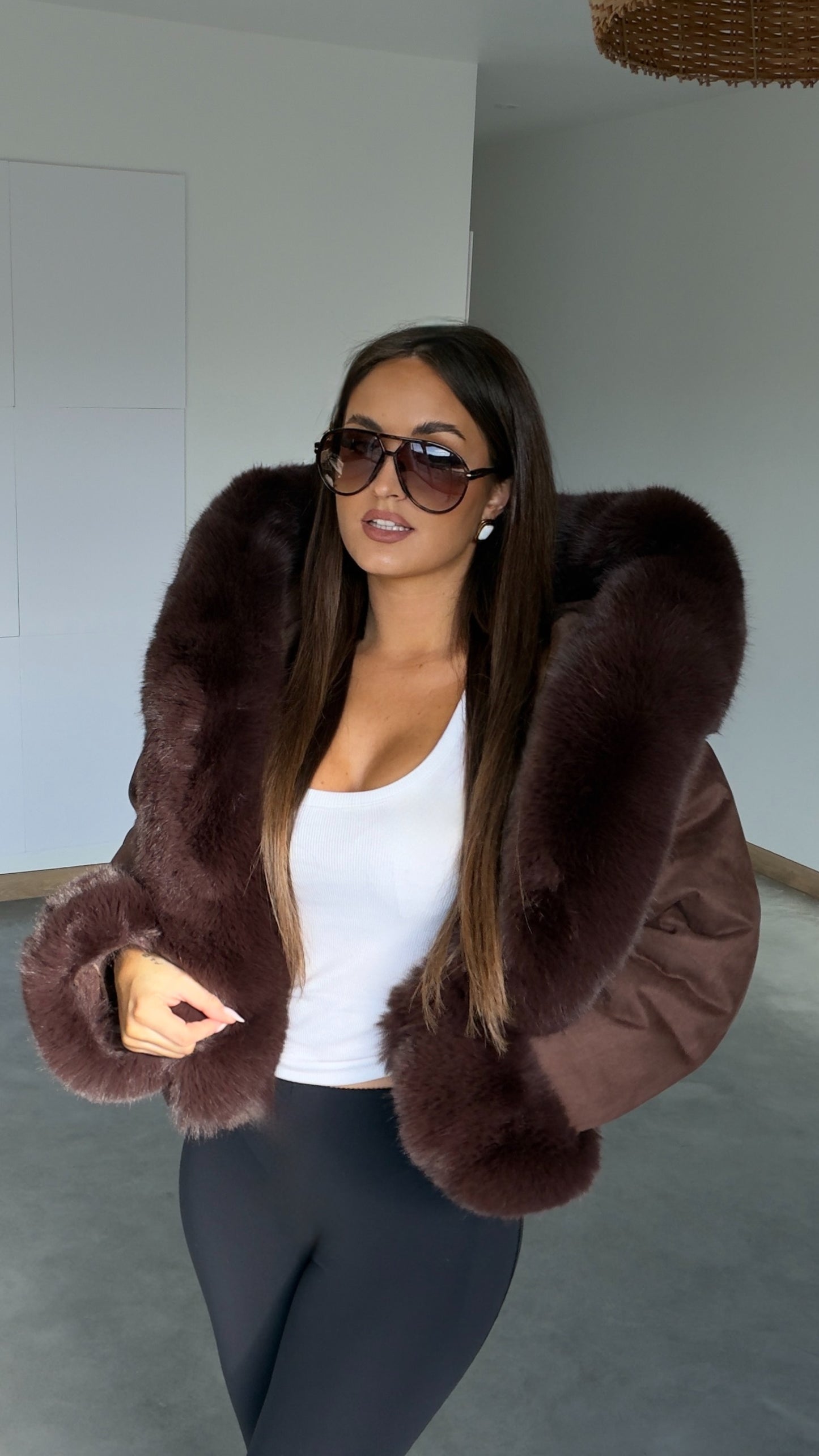 Manteau court bouffant - chocolat