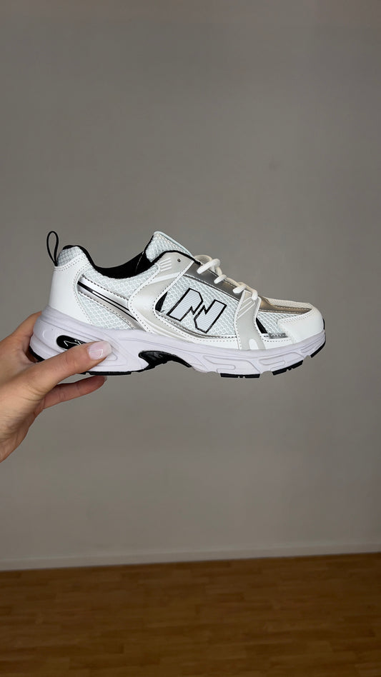 Baskets inspi NB - blanches