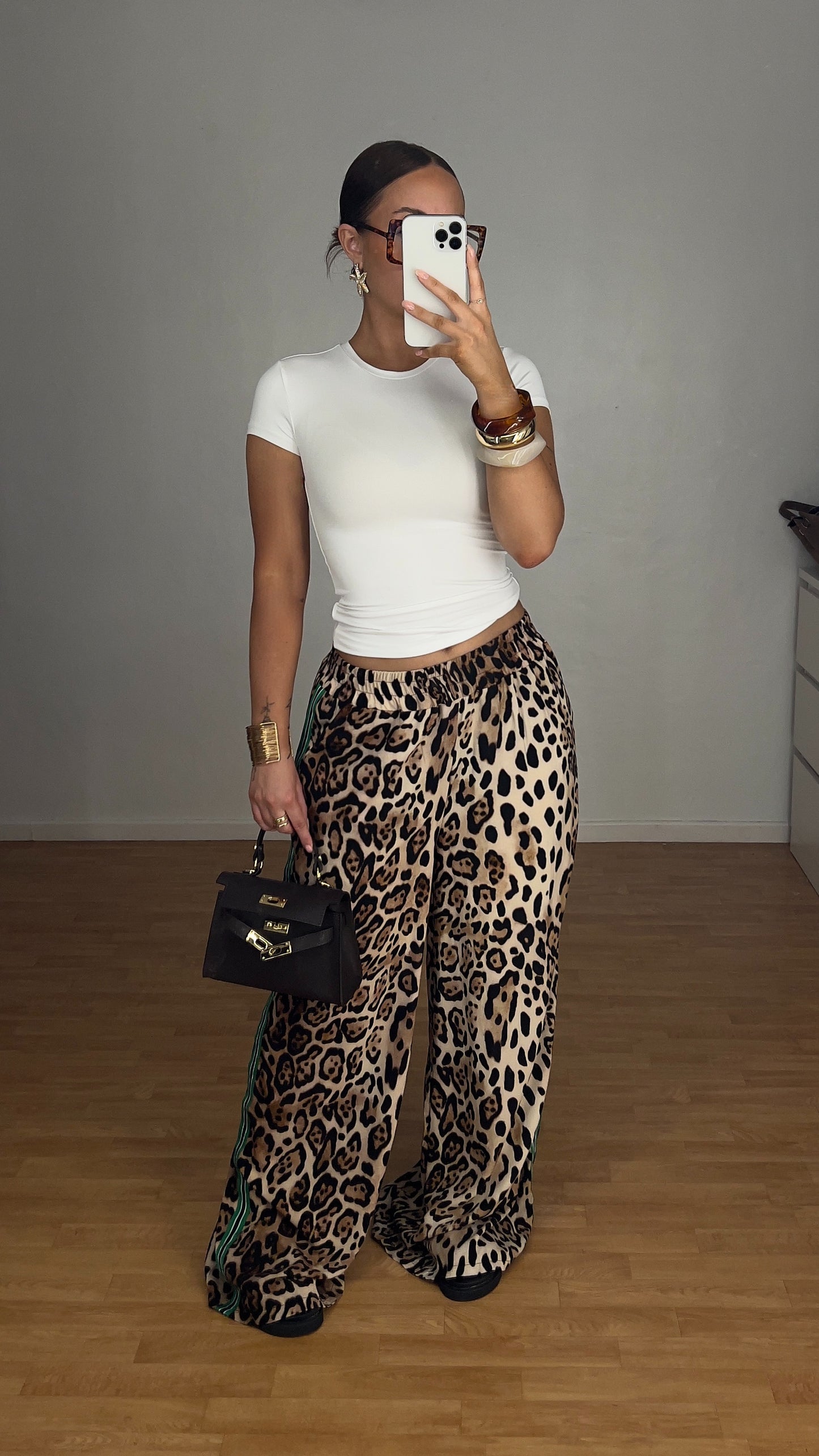 Pantalon léopard bande verte
