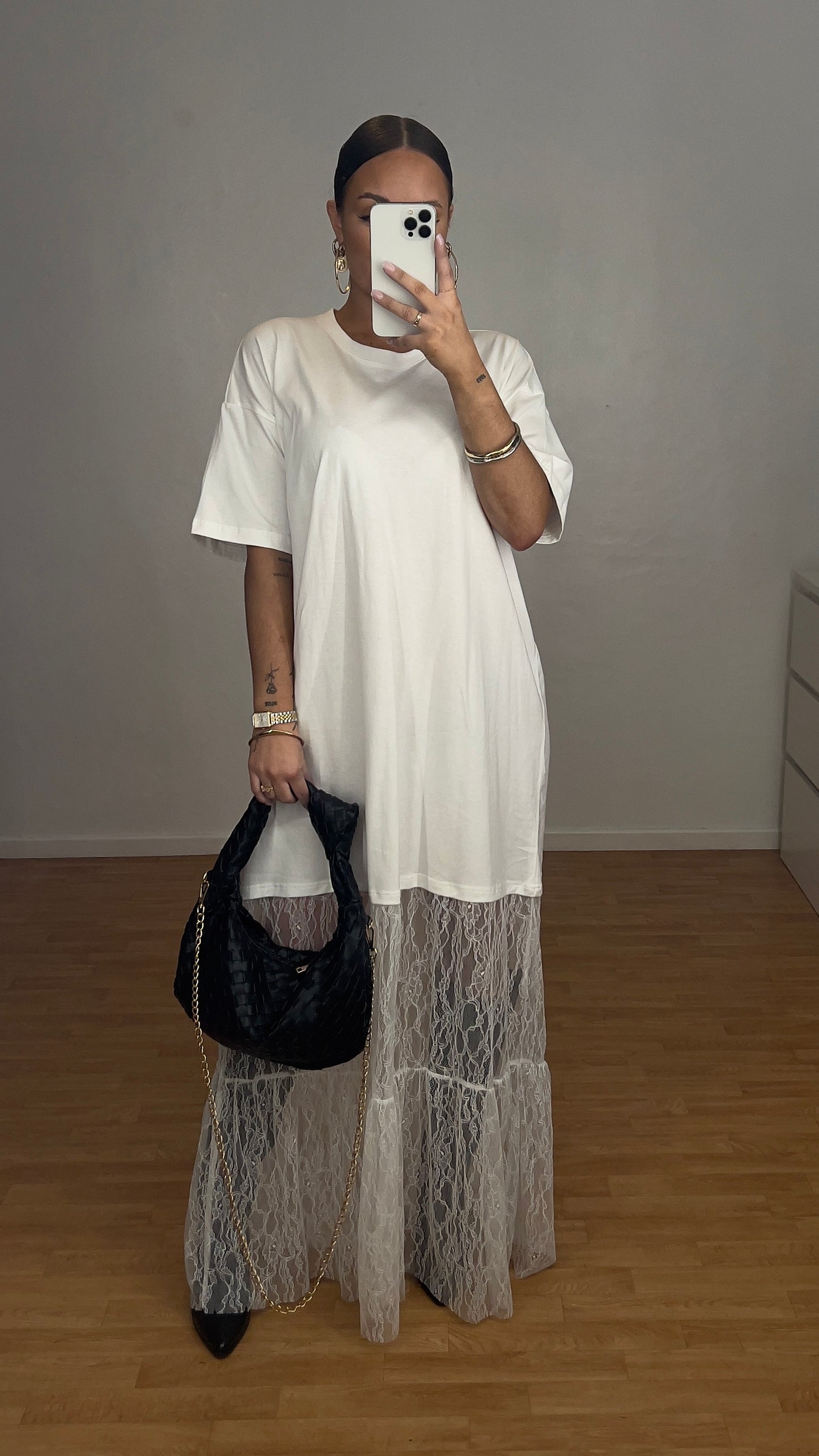 Robe t-shirt dentelle - blanche