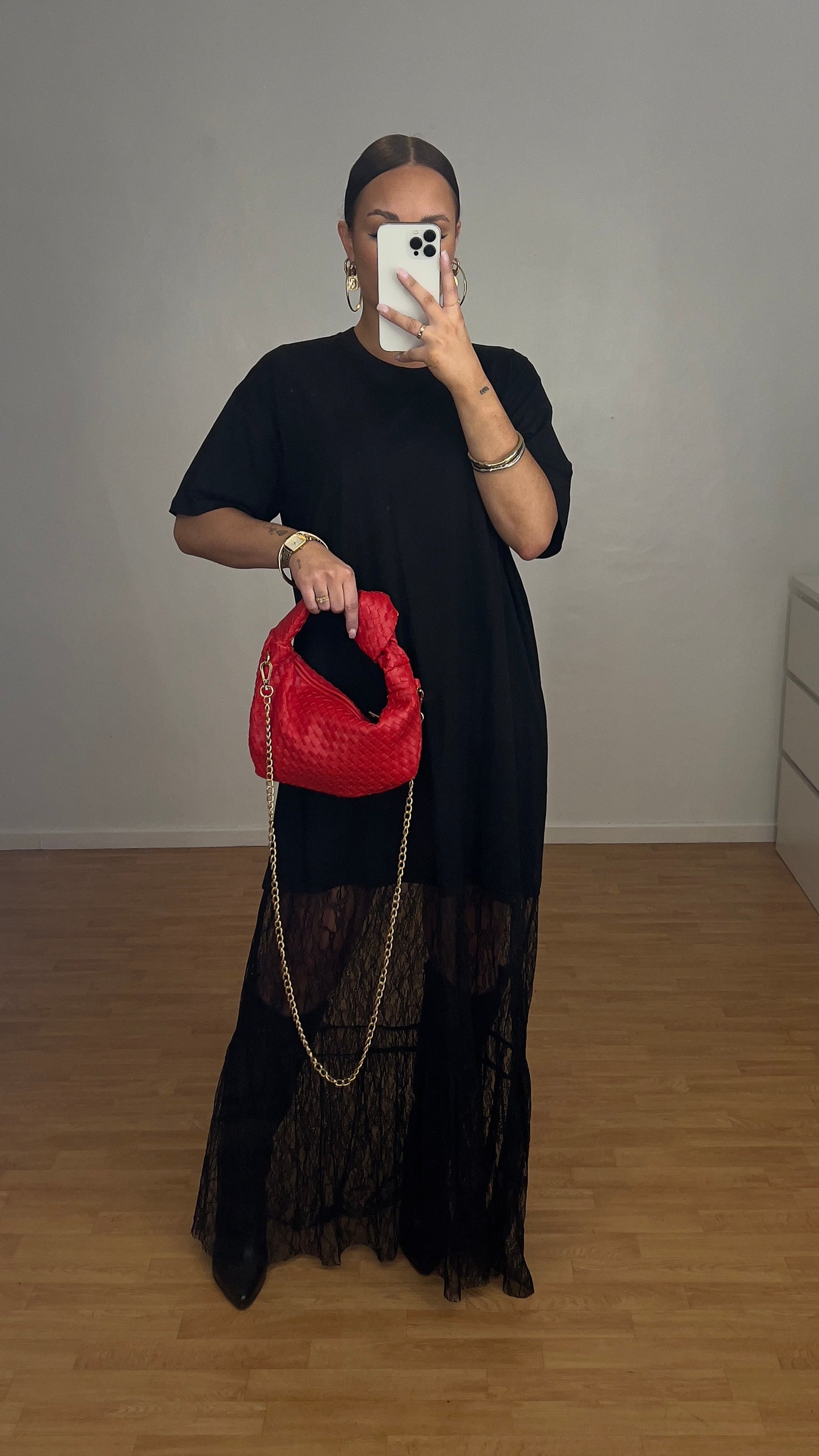 Robe t-shirt dentelle - noire