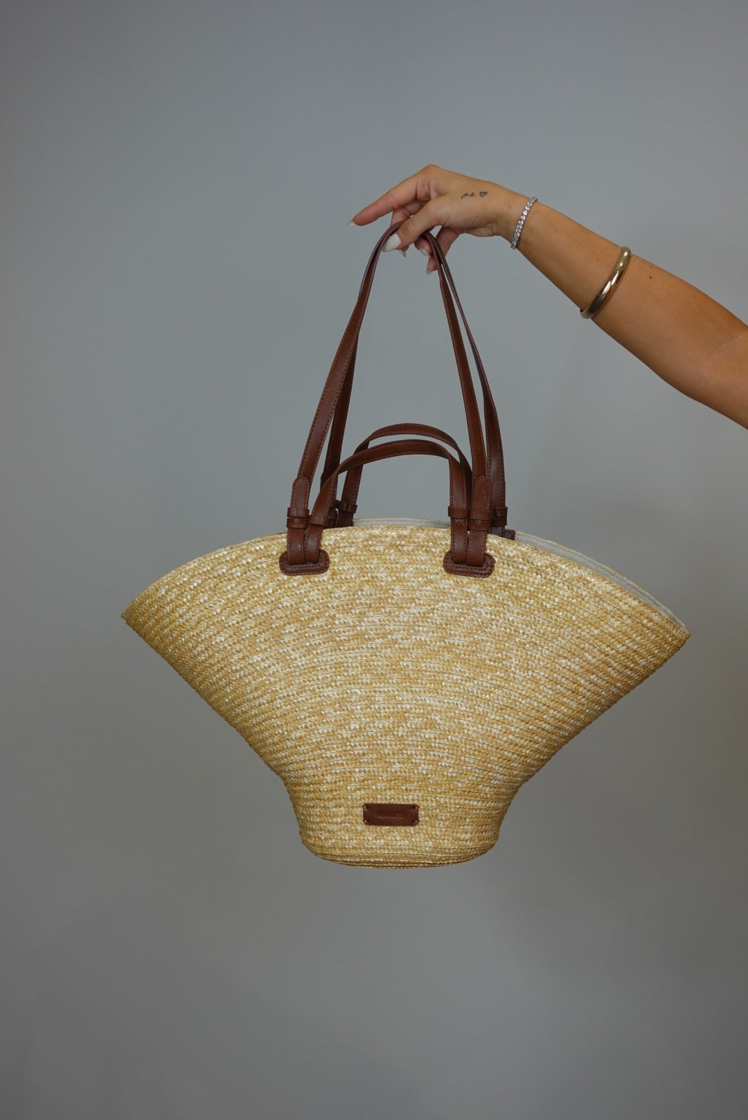 Le sac en osier - lanières cognac