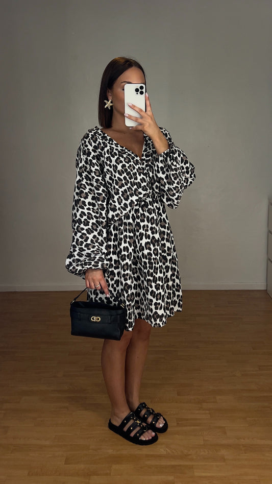 Robe courte gaze de coton- léopard