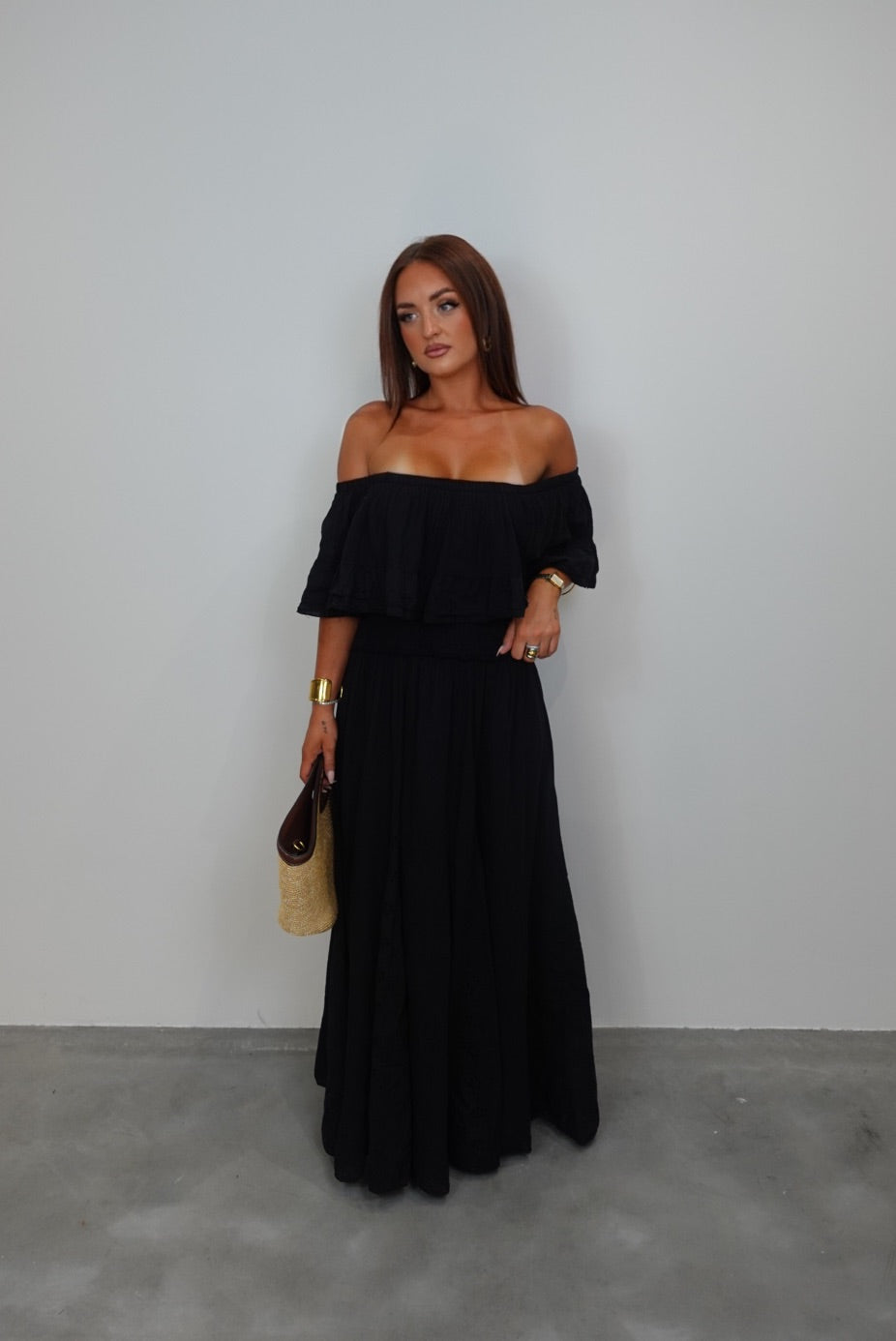 Robe longue brodée - noire