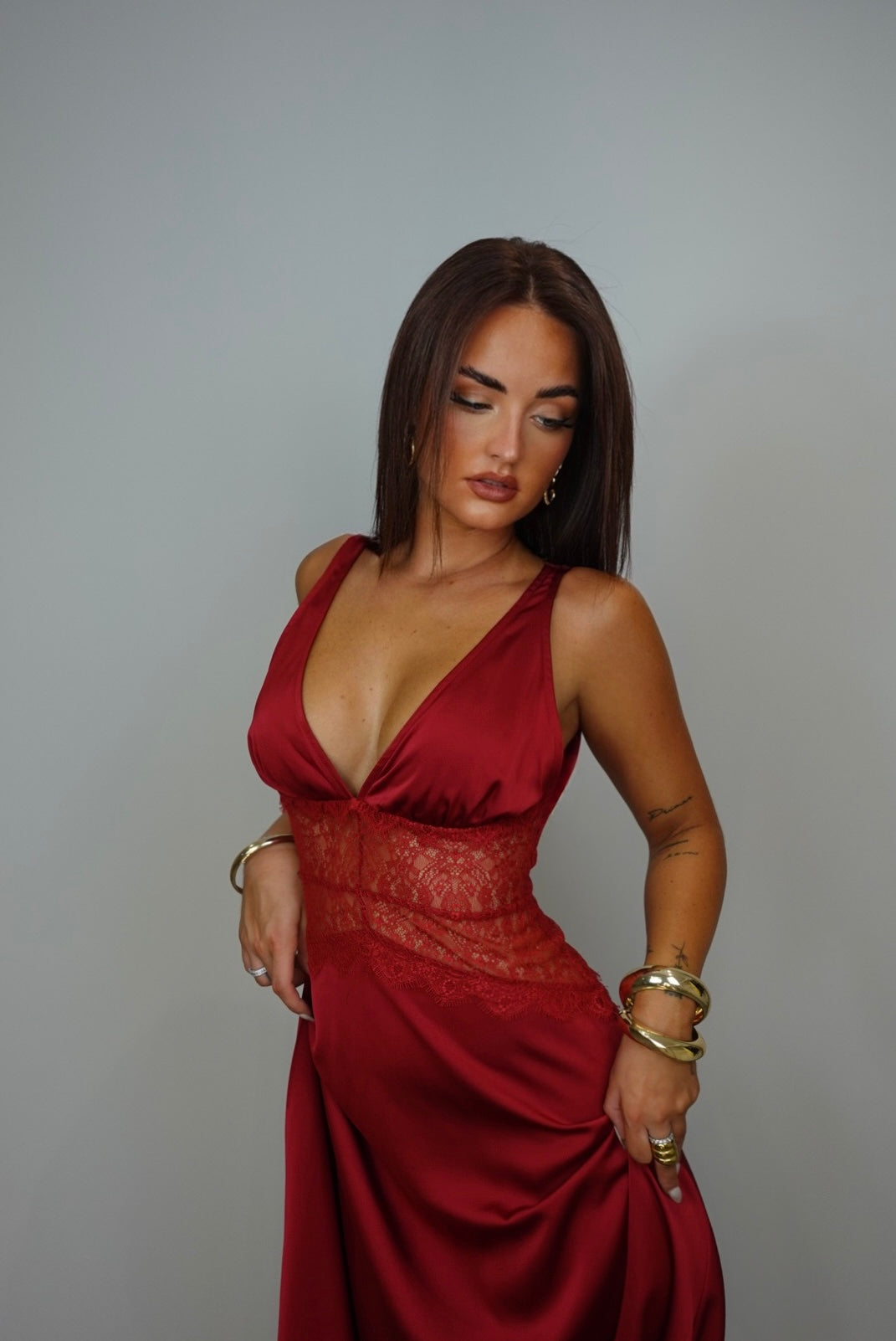 Robe satinée dentelle - rouge