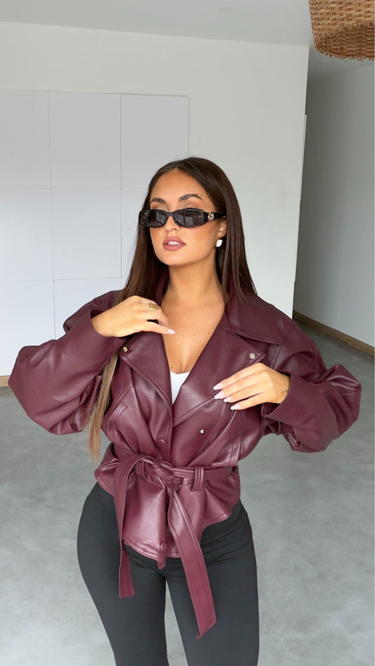 Veste cintrée en similicuir - bordeaux